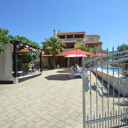 Friedrich-7 By Interhome * Tribalj