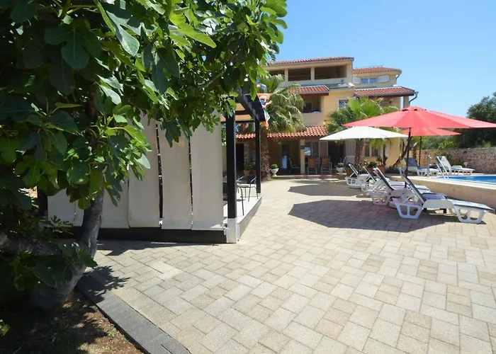 Friedrich-7 By Interhome *