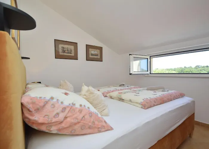 Friedrich-7 By Interhome *