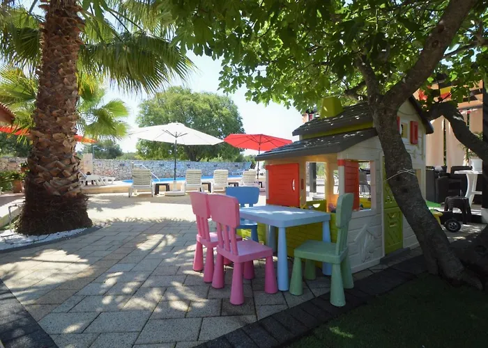 Friedrich-7 By Interhome *