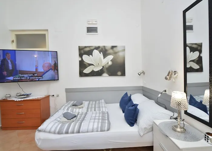 Friedrich-7 By Interhome